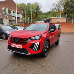 Peugeot 2008 Allure 1.2 Turbo 100ch Man.6 Rouge Elixir